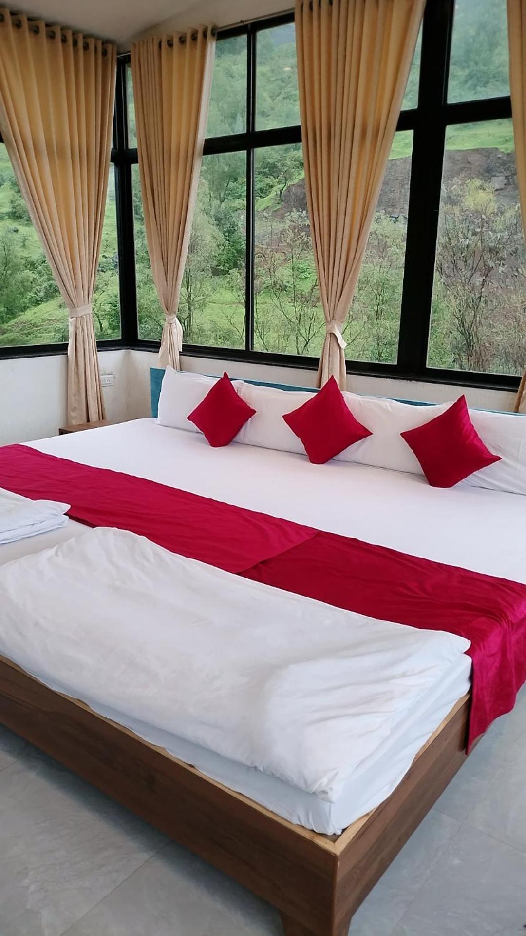 Golden Resort Igatpuri Luaran gambar