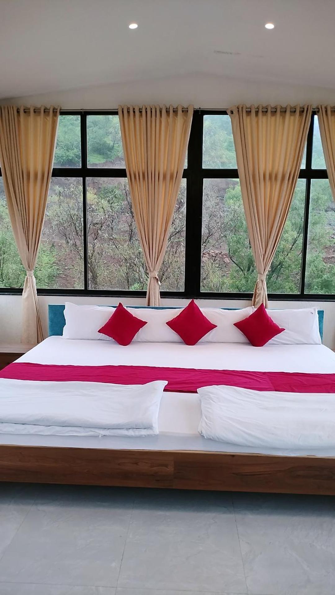Golden Resort Igatpuri Luaran gambar