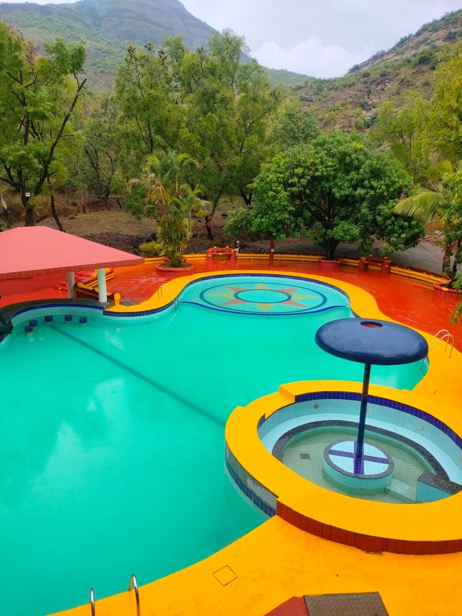 Golden Resort Igatpuri Luaran gambar